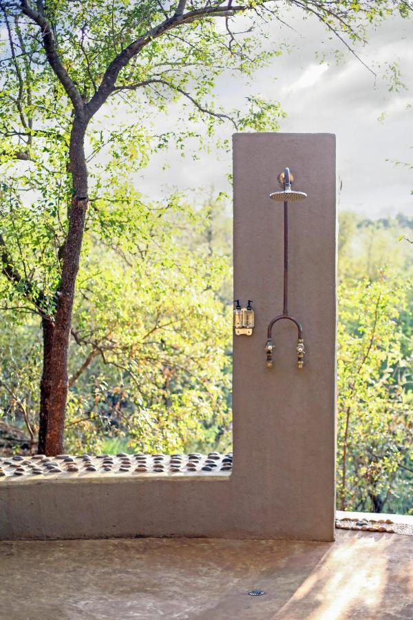 Madikwe Hills Private Game Lodge Madikwe Wildreservaat Buitenkant foto